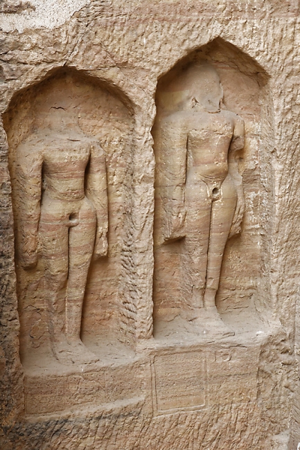 Gwalior-Statues jaïnes-040